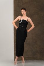 Rochie stofa subtire si aplicatii margele