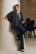 Rina pantaloni din stofa de lana evazati - imagine 5